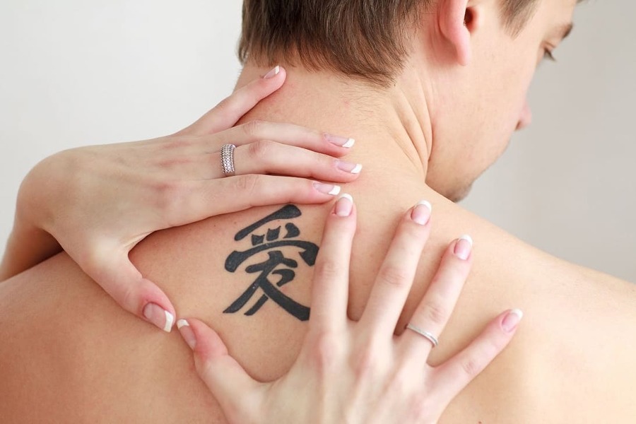 Eliminación de tatuajes con láser ND-YAG